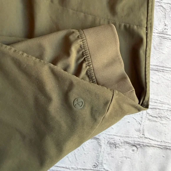 Lululemon Men's ABC Jogger Pants Olive Large Pull On Athletic Zip Pockets EUC - Picture 7 of 16